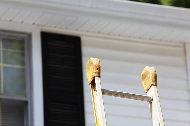 How To Choose The Right Materials for Your Siding Installation in 'Camp Barrett, VA